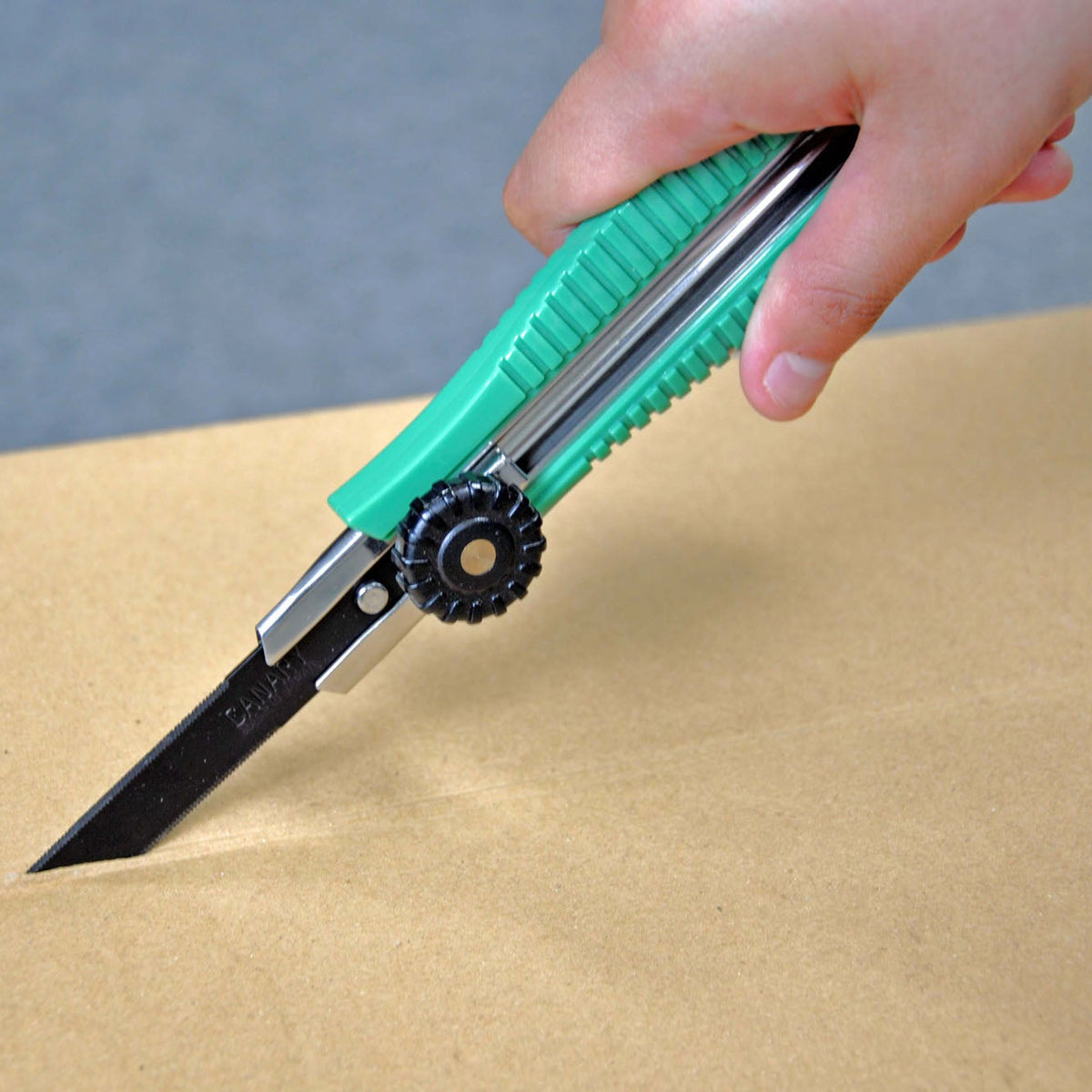 Simple Racket Lock Box Cutter Ratchet-Lock Heavy-Duty 3