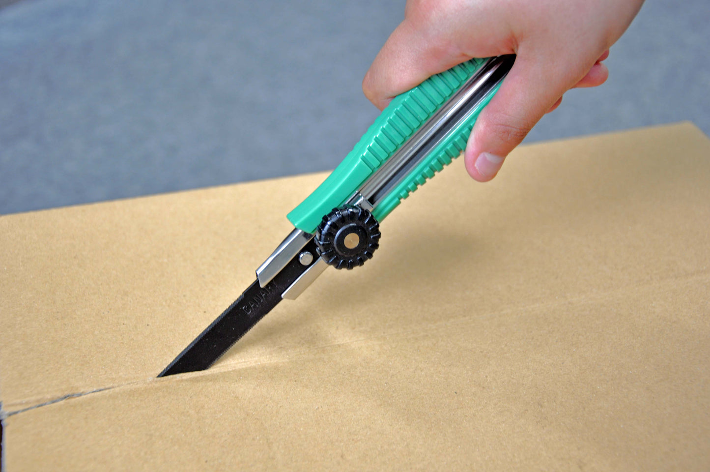 Box Cutter Ratchet-Lock Heavy-Duty 3" Blade